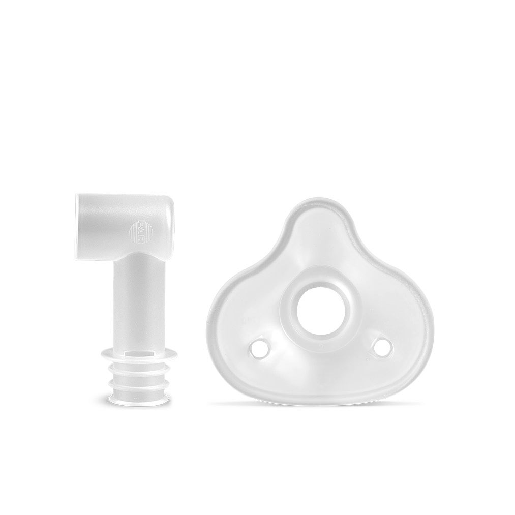 Transparent plaståndemaske og koblingsdel på hvit bakgrunn.